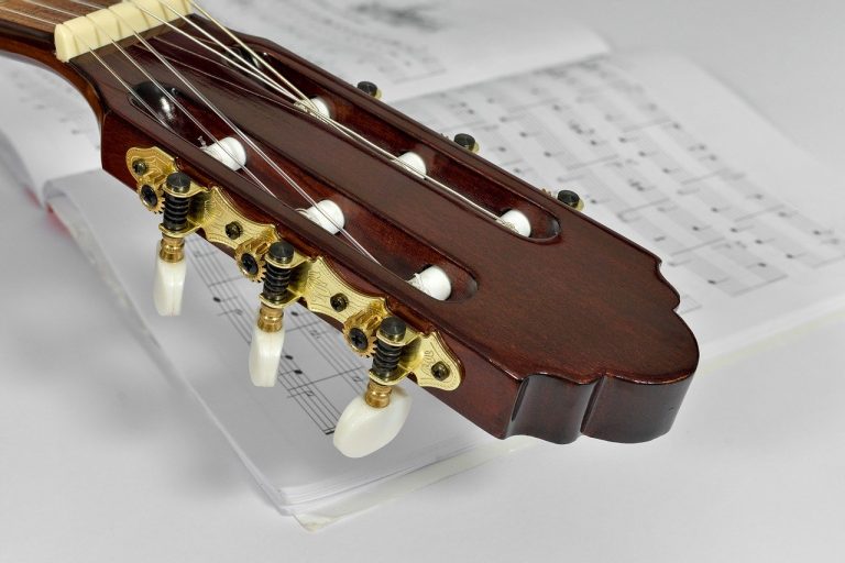 imparare a suonare la chitarra