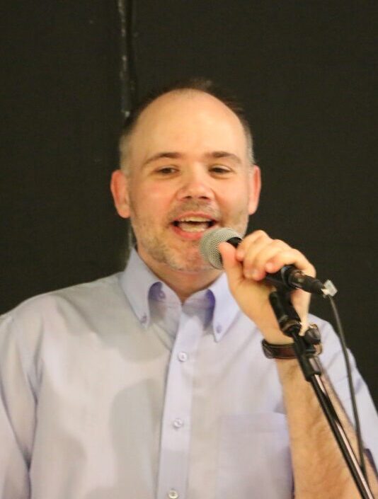 il prof. Enzo Crotti